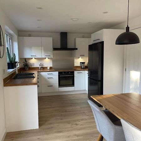 4 Bedrooms House With Garden Edinburgh Buitenkant foto