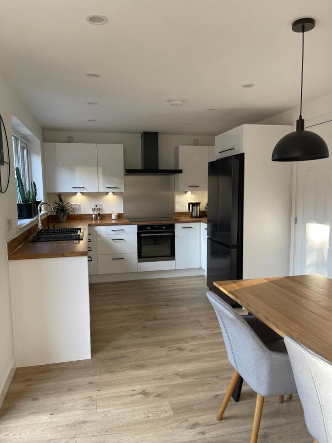 4 Bedrooms House With Garden Edinburgh Buitenkant foto